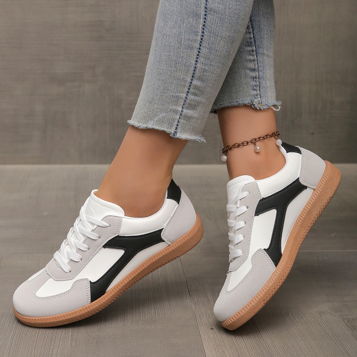 European And American-style Retro Color-Block Sneakers foto 3