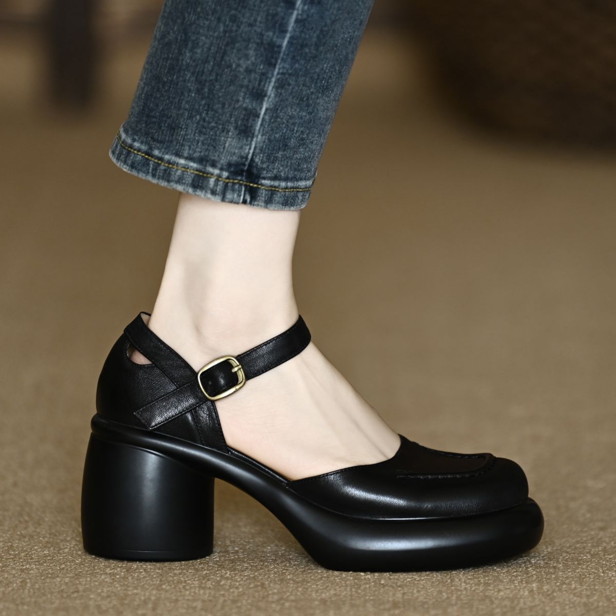 Closed Toe Thick Heel Ankle-strap Shallow Mouth foto 2