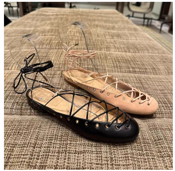 Womens Niche Leather Cross-Strap Ballet Flats Roman Sandals foto 5