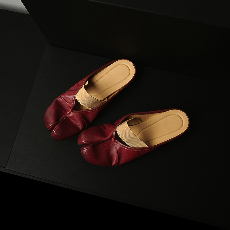 Women's Premium Washed Full Grain Leather Split-Toe Tabi Mules, Elastic Strap Ballet Flats foto 4