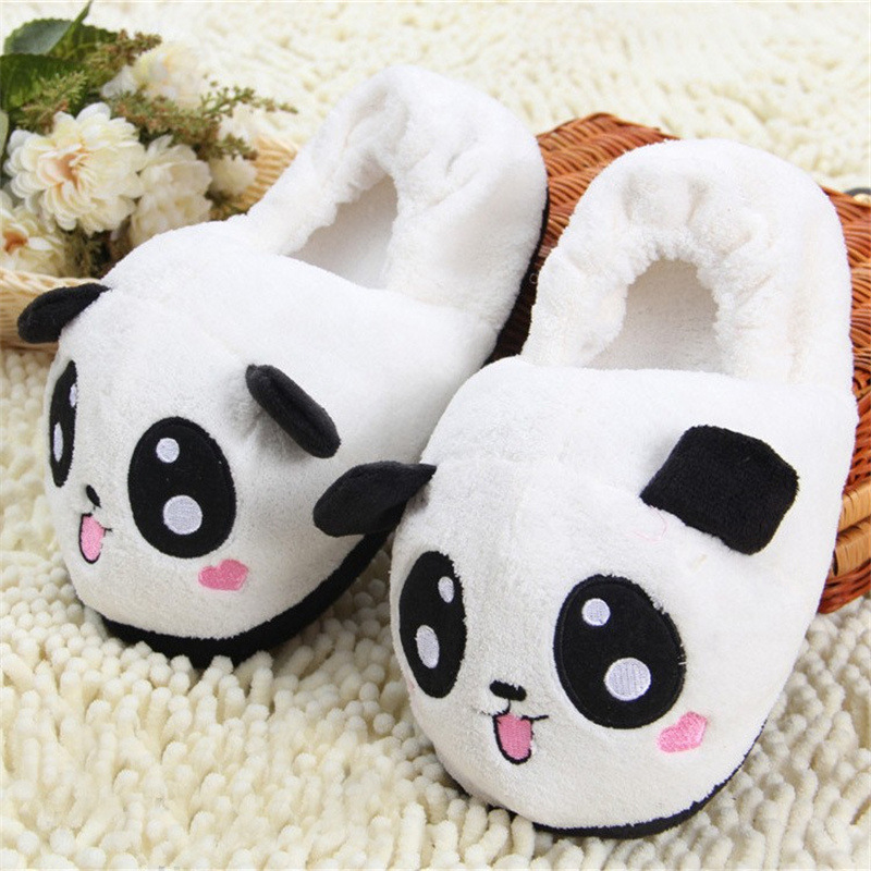 Cute And Adorable Panda Heart-Shaped Cartoon Plush Closed-Toe Slippers foto 5