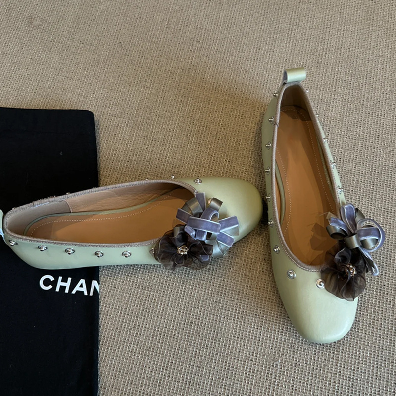 Diy Flower Rivet Mary Jane Shoes Shallow Mouth Flat Bottom foto 4