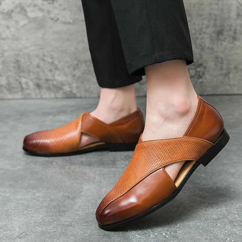 New Hollow Fashion Shoes Men's Summer Breathable Casual British Woven Leather Sandals foto 3