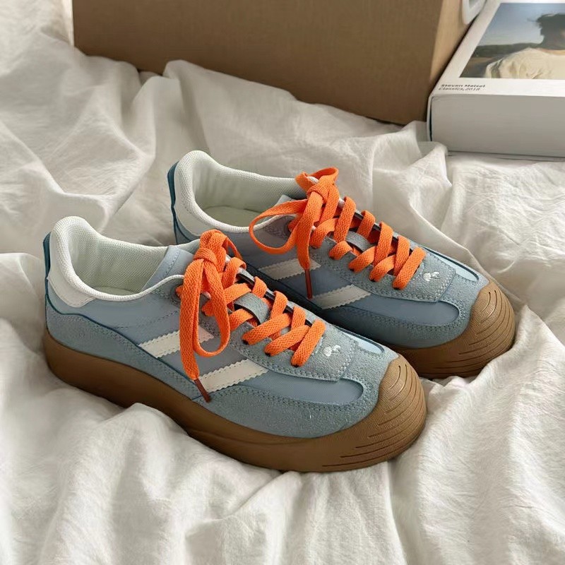 Women's Versatile Vintage Niche Breathable White Sneakers foto 3