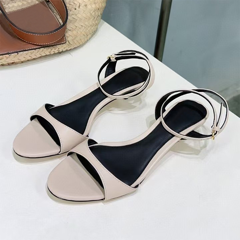 Women's Leather French-style Retro Open Toe Sandals With Kitten Heel foto 3
