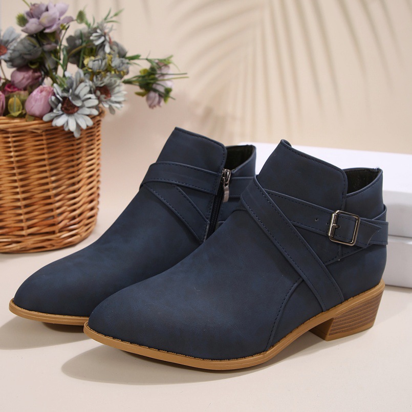 Fashionable Chunky-Heel Leather Belt-Clasp Side-Zip Ankle Boots foto 5