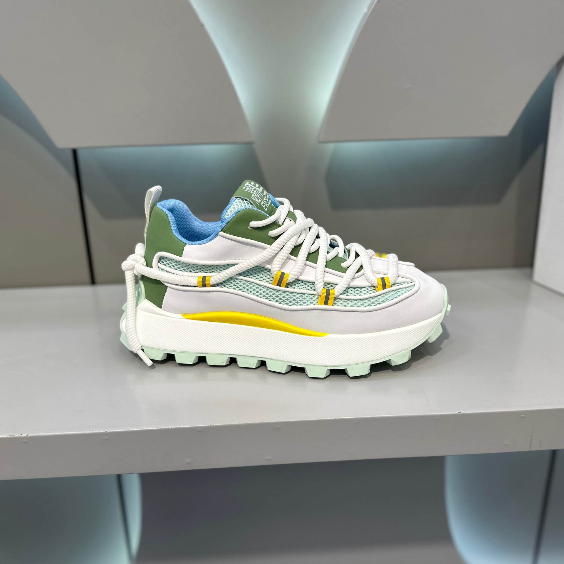 Fashion Comfortable Fashionable Casual Shoes Thick Bottom Hight Increasing Board Shoes foto 3