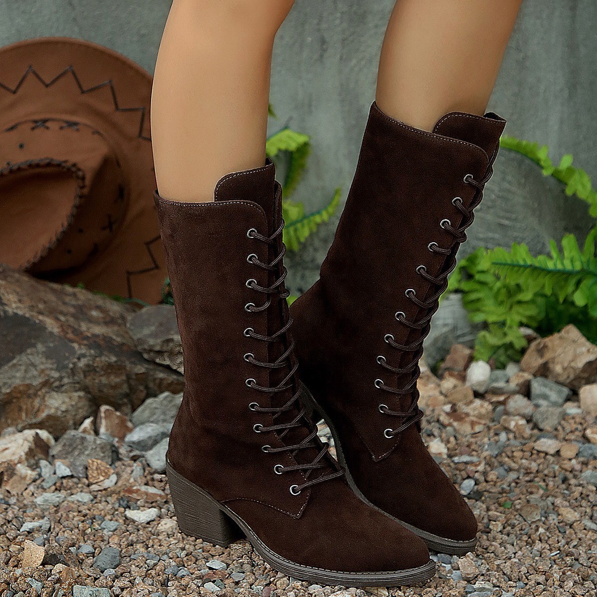 Mid-calf Fashion Suede Lace-up Pointed Chunky Heel Women's Boots foto 5