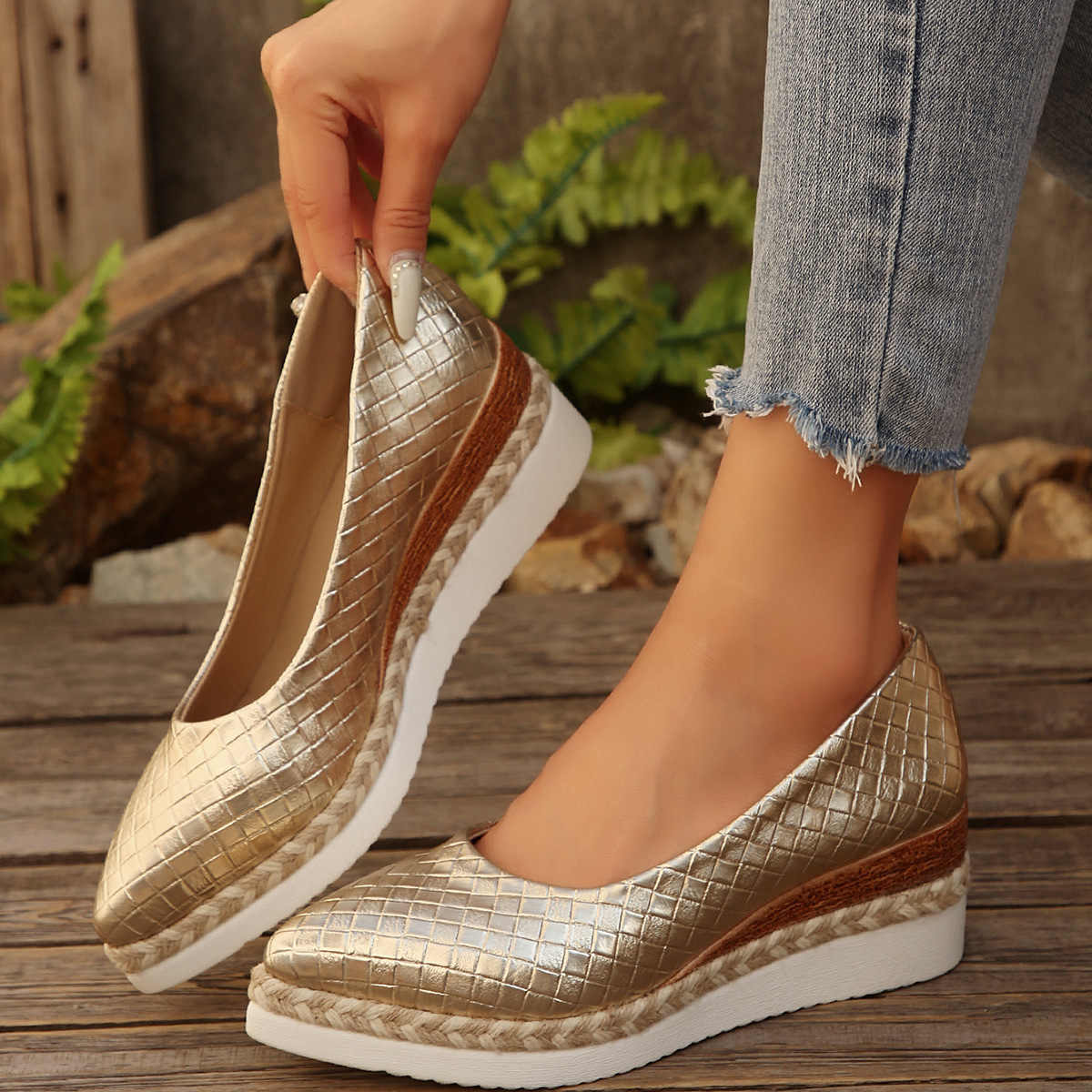 Women's Fashion Pointed Toe Low-cut Leisure Platform Shoes foto 2