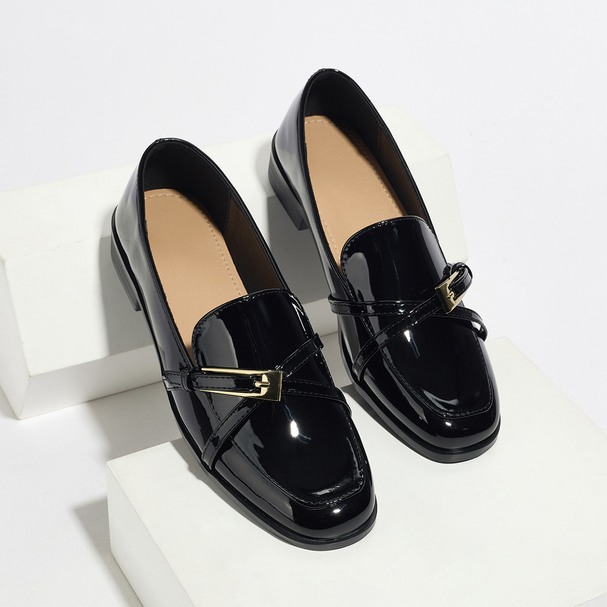 Casual All-Match Patent Leather Square Toe Leather Shoes foto 3