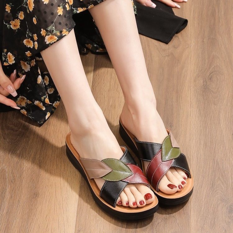 Slope Heel Soft Sole Versatile Shoes Fashionable Mom Sandals Flip Flops foto 2