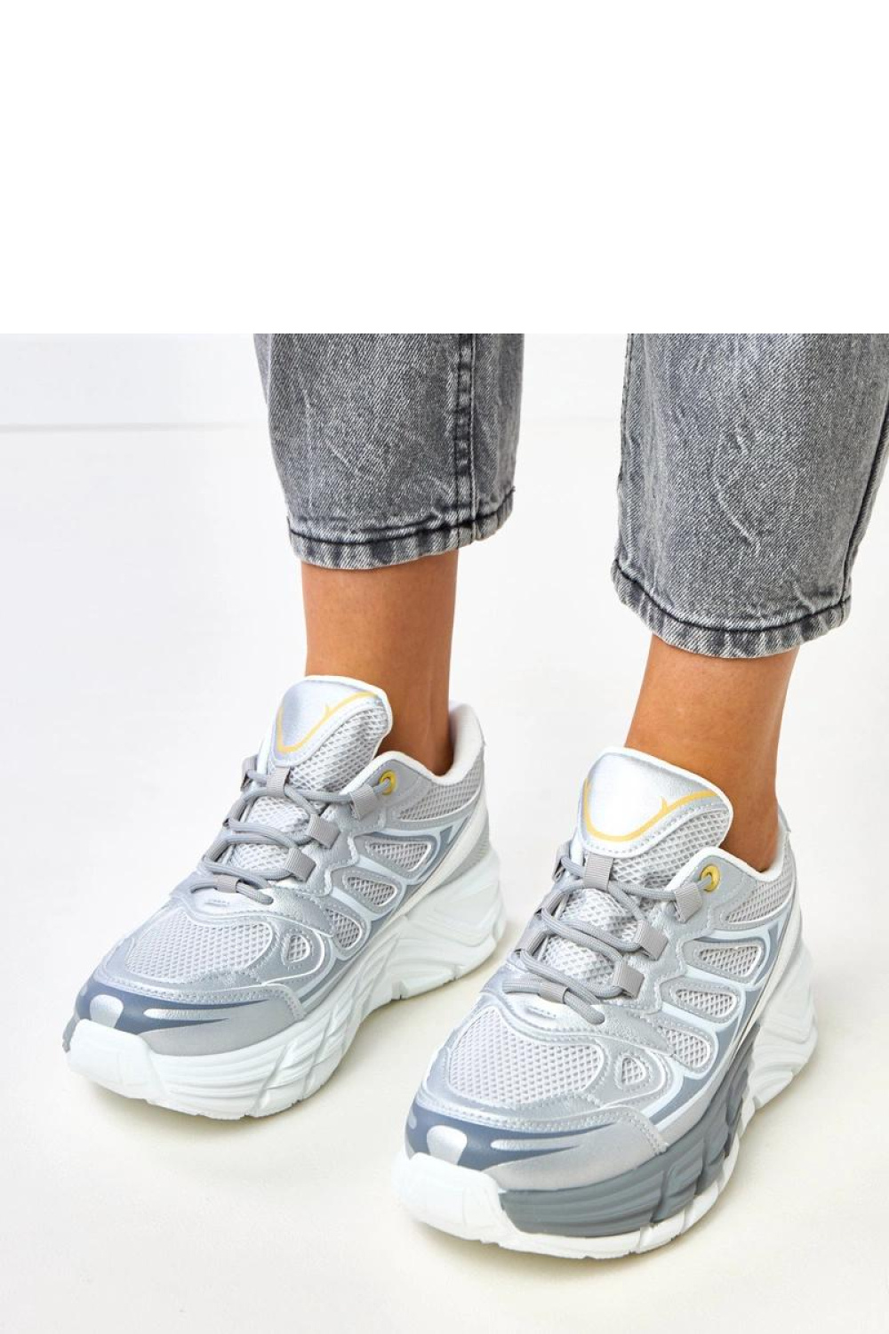 Sportschoenen op een platform Solea foto 4