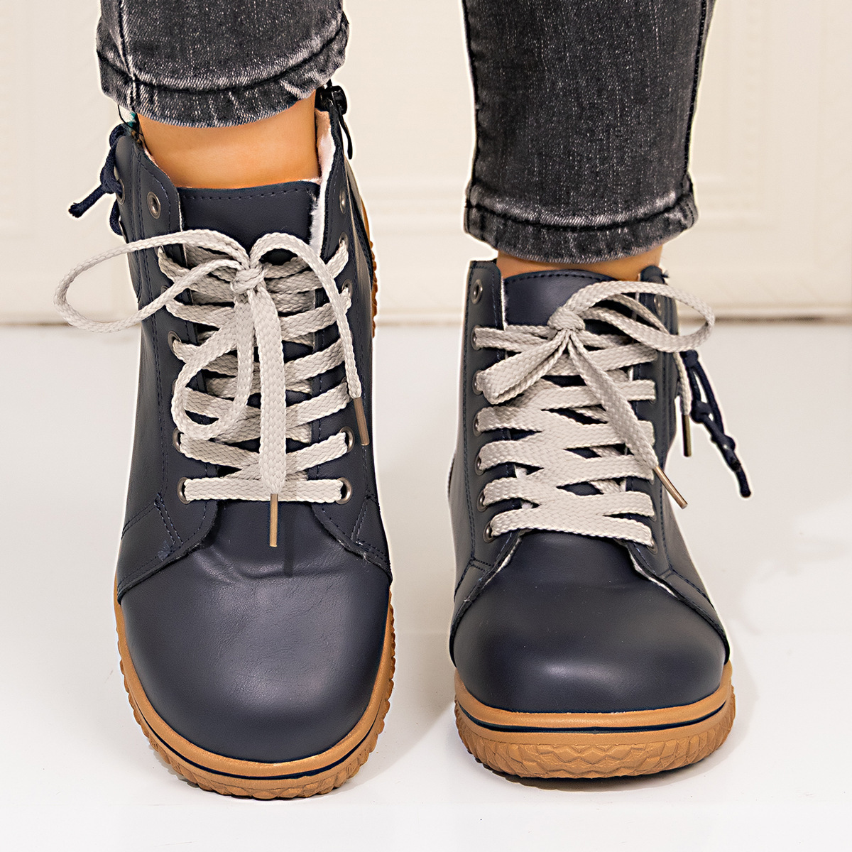 PU Casual Shoes With Front Laces, Winter Cotton Boots foto 2