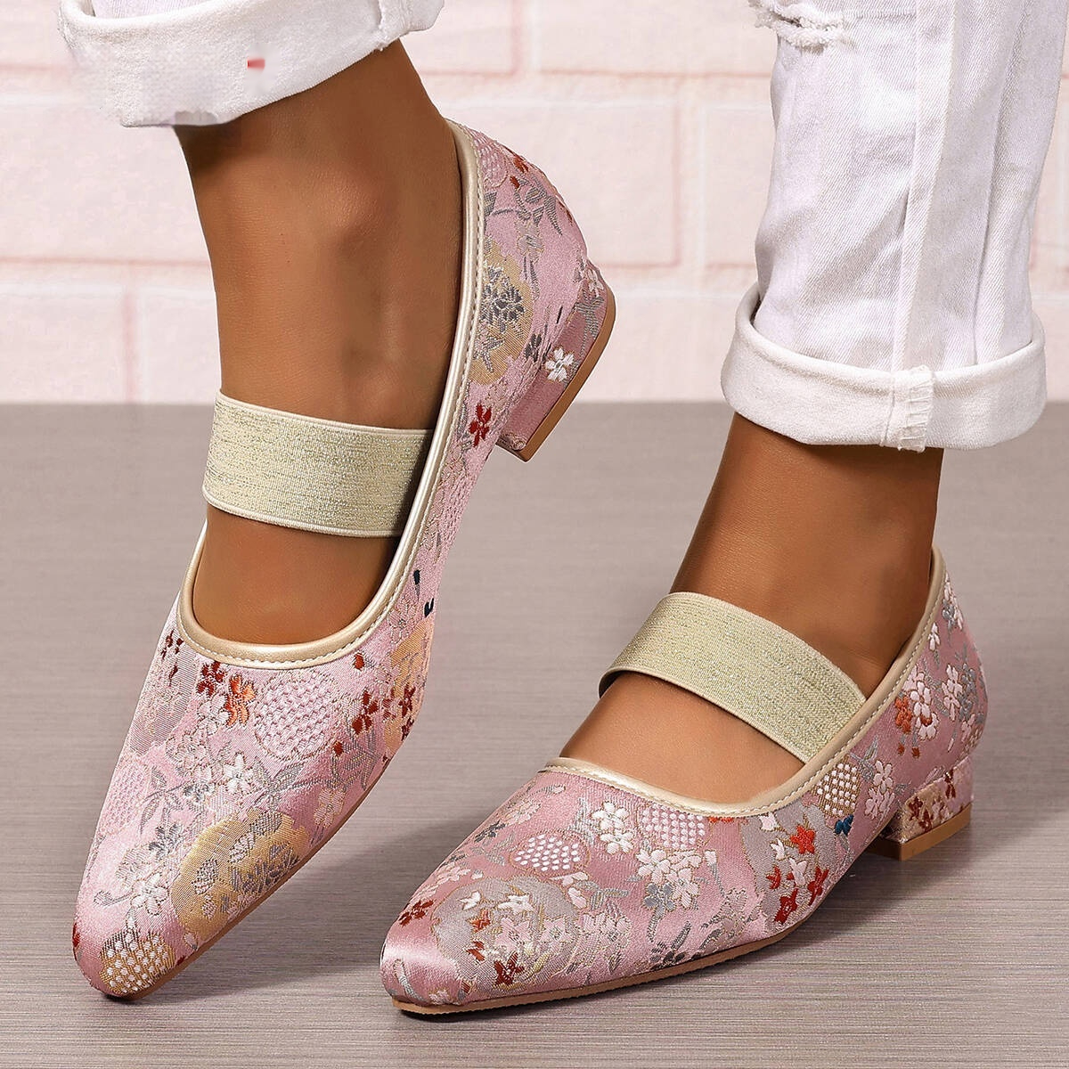 Chunky Heel Embroidery Women's Pumps foto 5