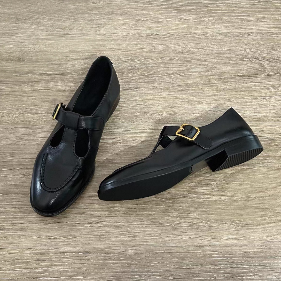 Spring British-style Retro T-Strap Chunky Heel Round-toe Commuter Pumps foto 3