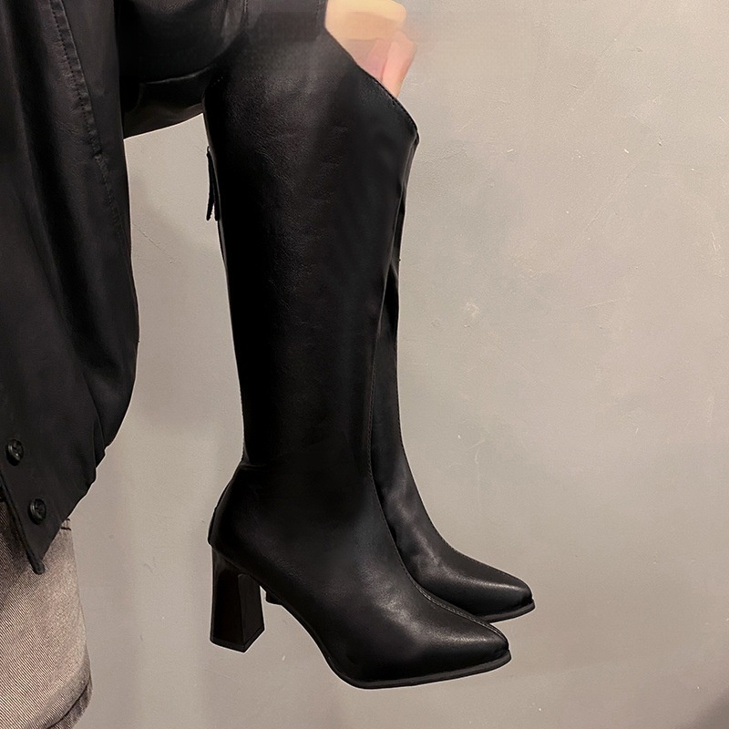 Women's Plus-size Pointed-toe Boots With Back Zippers foto 4