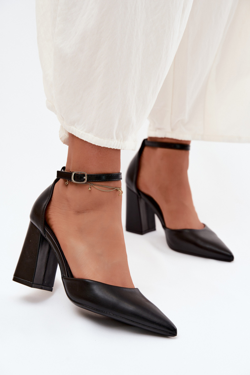 Pumps met dikke hak Step in style