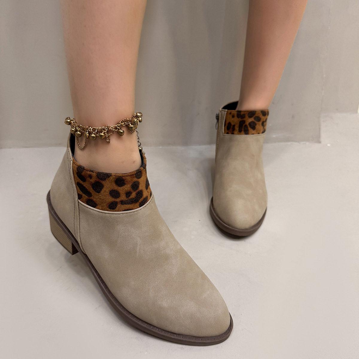 Plus Size Frosted Leopard Print Pointed Sense Thin Booties foto 3