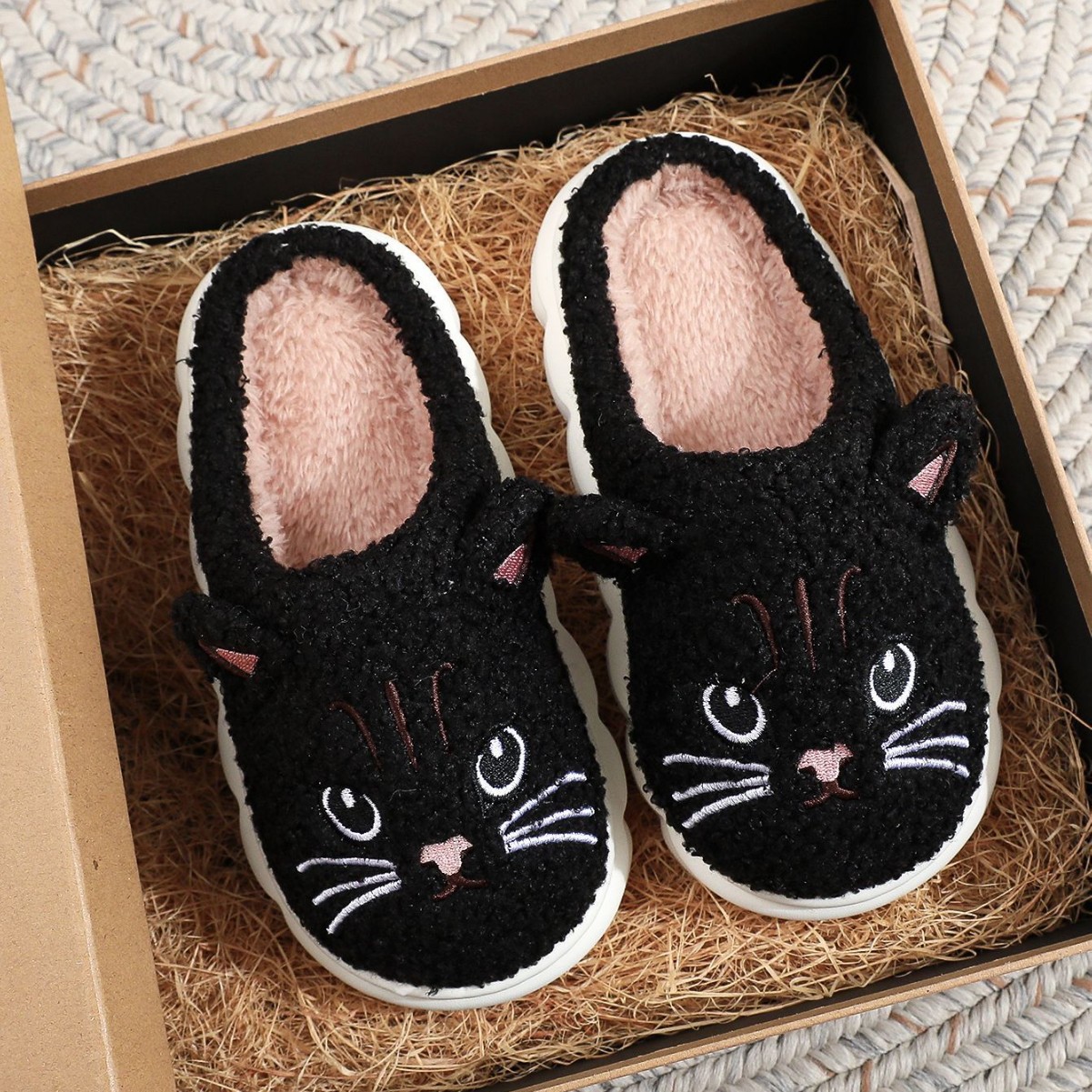 Winter Cartoon Multi-color Cat Fluffy Shoes Home Non-slip Cotton Slippers foto 2