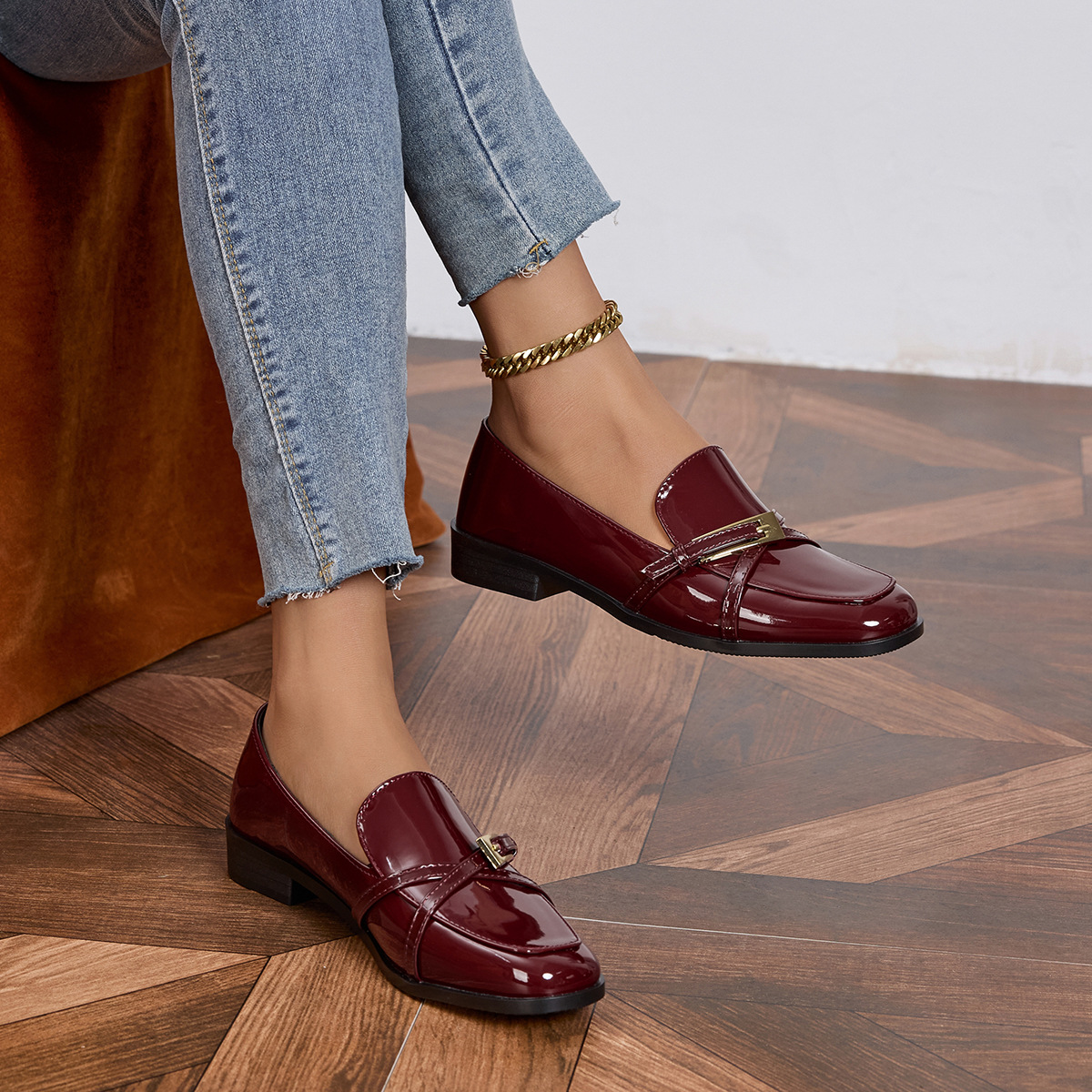 Casual All-Match Patent Leather Square Toe Leather Shoes foto 4