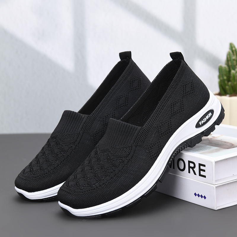 Non-slip Soft-soled Flyknit Walking Shoes Classic Style For Women Breathable foto 3