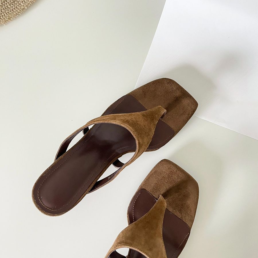Retro-chic Minimalist Thong Stiletto Sandals foto 3