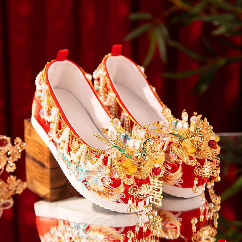 Original Handmade Dragon And Phoenix Xiuhe Hanfu Shoes, Chinese Wedding Shoes For Brides, Embroidered Phoenix Crown And Robe Style Platform Shoes For Women