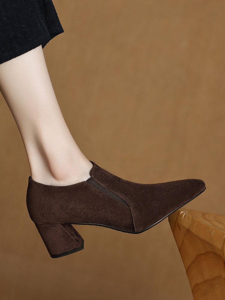 Suede-textured Deep-toe Pointed-toe Chunky-heel Shoes foto 3