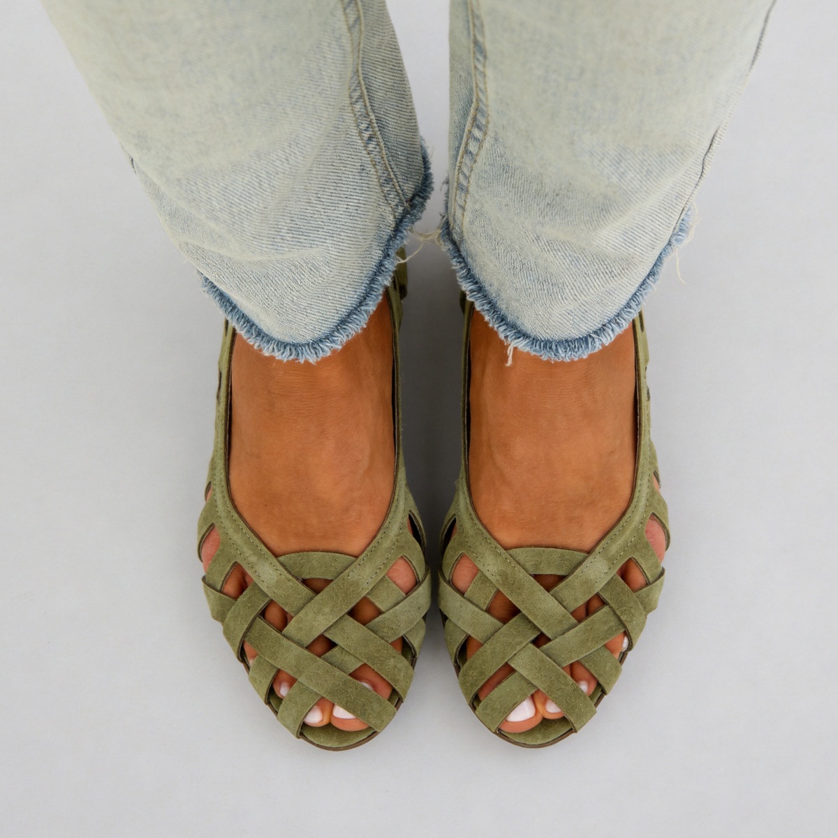 Womens Hollowed-Out Birds-Nest Sandals Fashionable Flat And Breathable