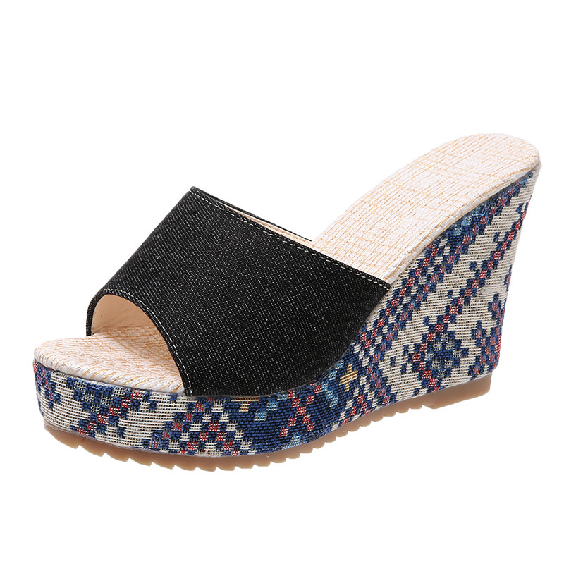 Fashionable Outdoor Open-Toe Wedge Sandals With Wide Strap For Women foto 5