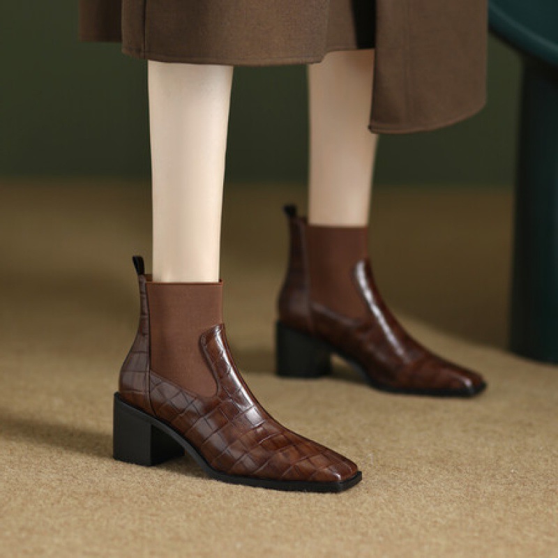 New Autumn Winter Niche Light-luxury Vintage Womens Shoes foto 2
