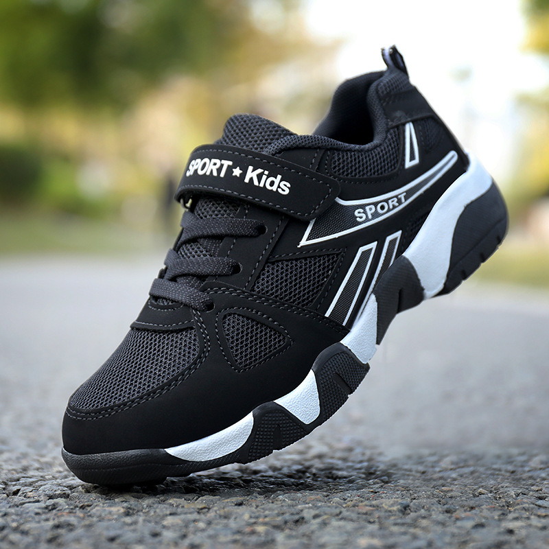 Kids Sports Mesh Shoes Boys Running Perforated Shoes With Large Mesh Holes For Breathability foto 5
