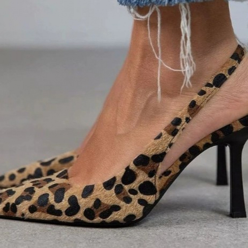 Stylish Pointed-Toe Plus-Size Slip-On Elegant Heels foto 5