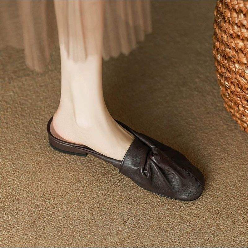 Soft-leather Outerwear Low-heeled Sandals foto 2