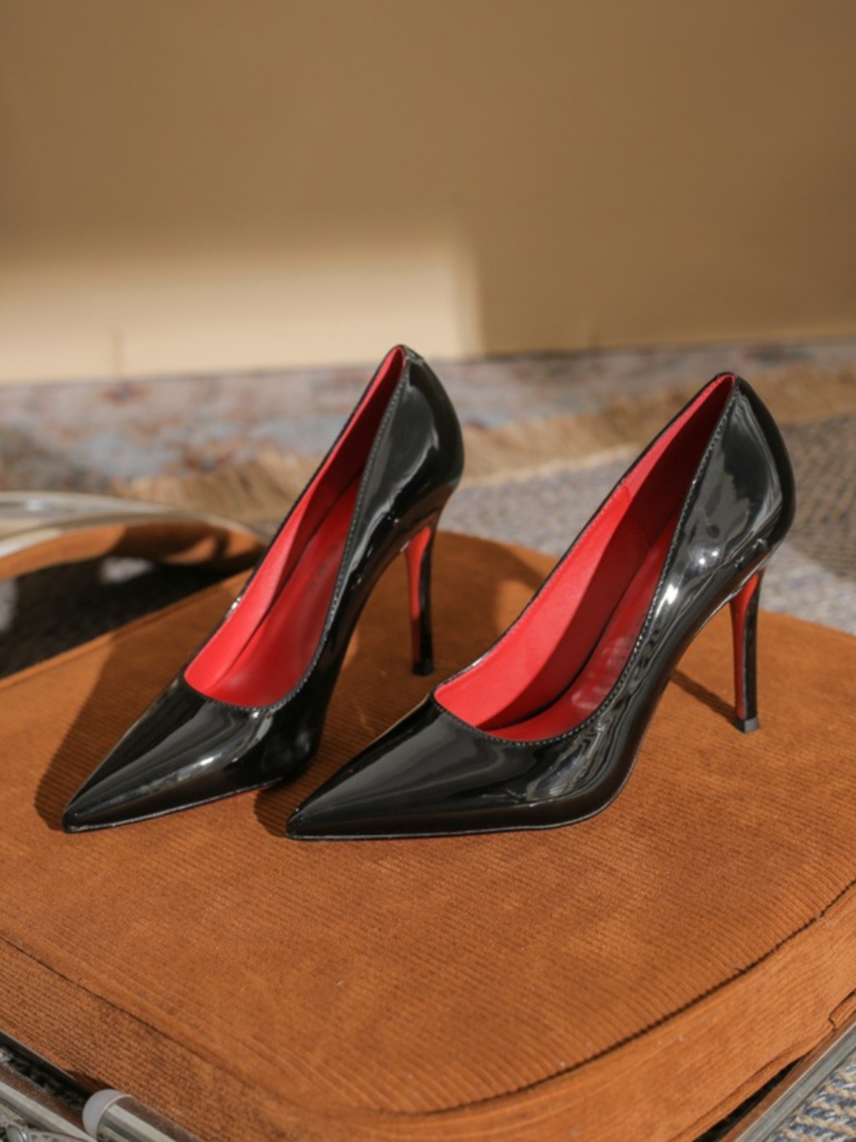 Pointed Toe Stiletto Heel Shiny Elegant Single Shoes Patent Leather Women's Shoes foto 2