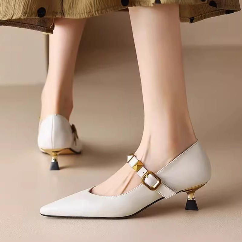 Pointed-toe Stiletto Heels With Studs foto 5