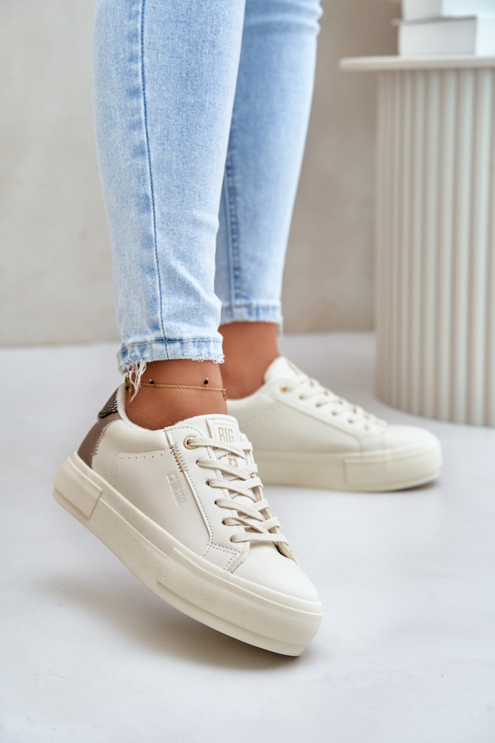 Platform sneakers Step in style