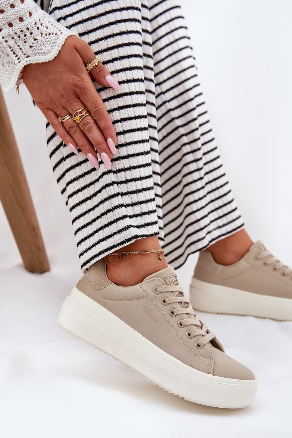 Platform sneakers Step in style