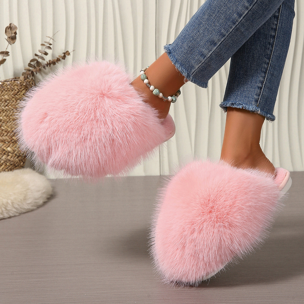 Women's Plus-size Solid Color Fluffy Big Furry Slippers foto 3