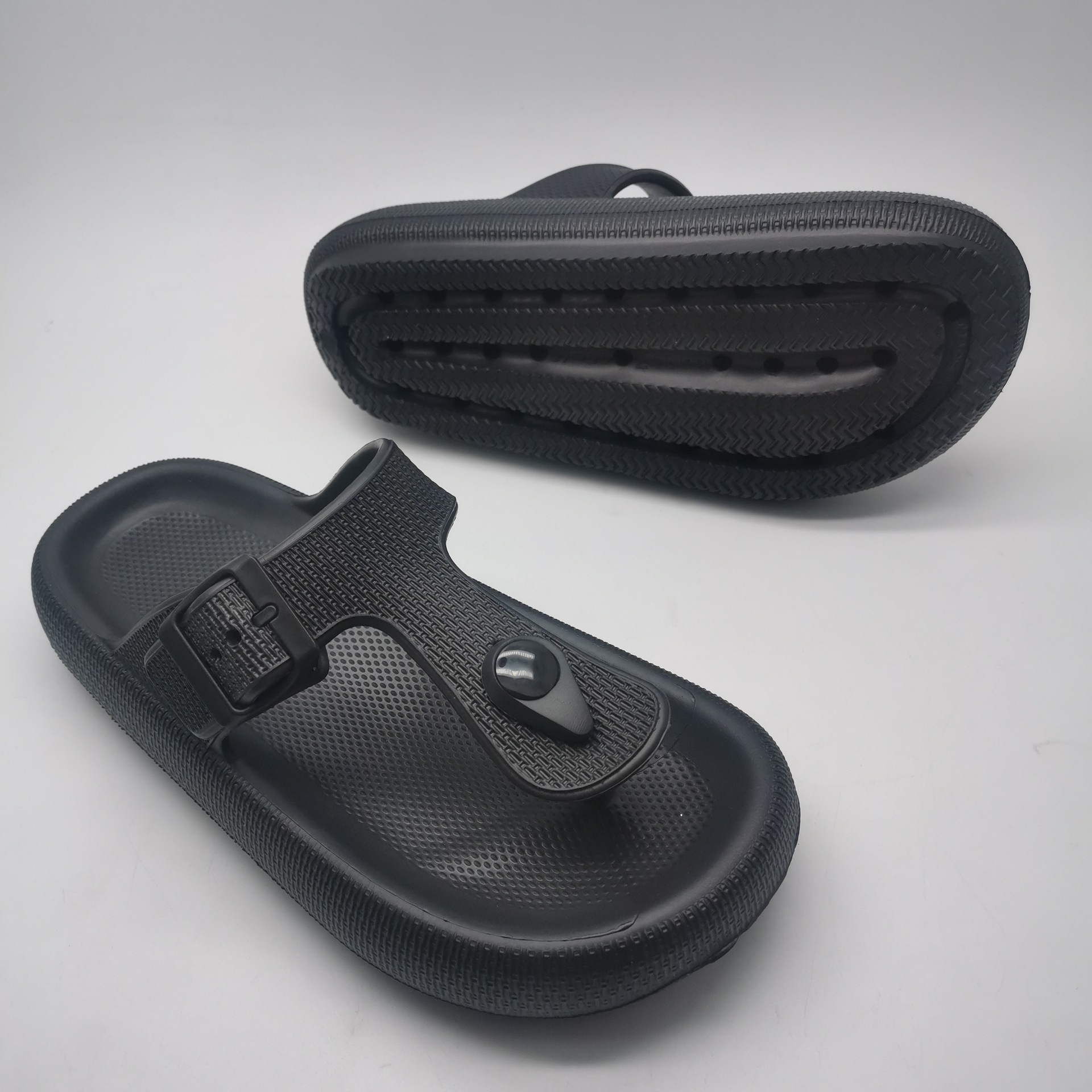 EVA Buckle Flip-flop Fashion Non-slip Slip-on Slippers Outdoor Dual-use Beach Shoes foto 3