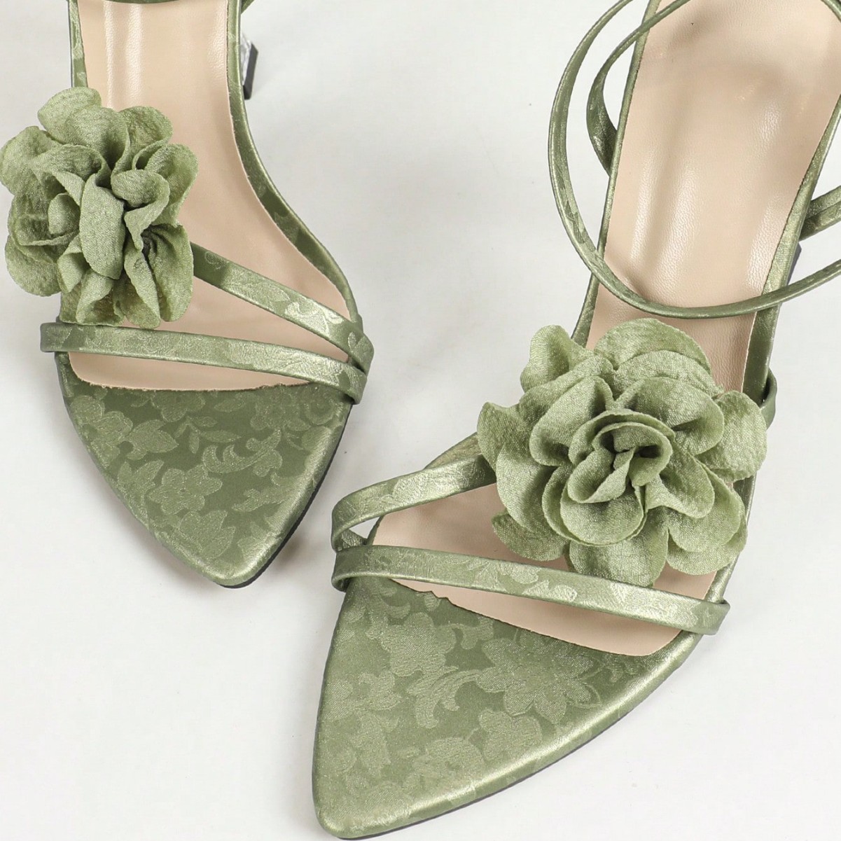 New Pointed Toe Stiletto Heel Flower Decoration Fashion Back Tied Sandals foto 5