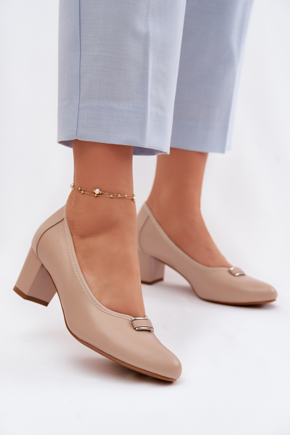 Pumps met dikke hak Step in style