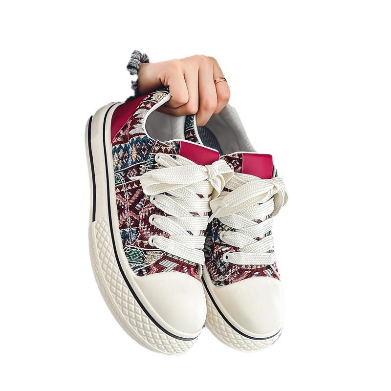 Casual Graffiti Embroidered Canvas Shoes foto 5