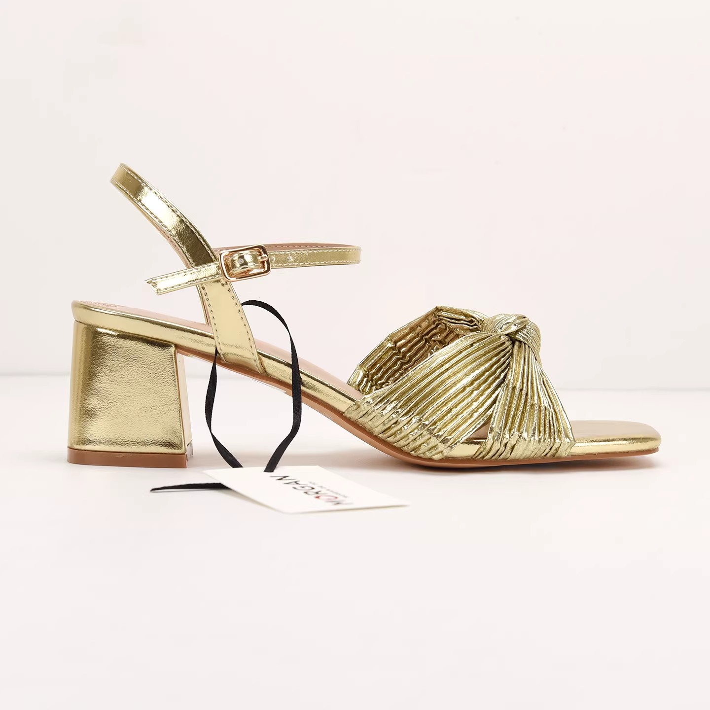 Cross-Strap Knot Square-Toe Mid-Heel Sandals foto 2