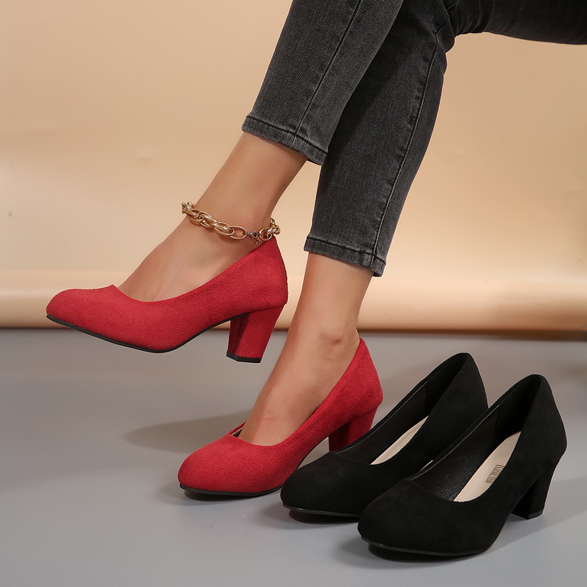 Autumn New Shallow Round Toe Thick Heel Slip-on Elegant High Heels foto 3