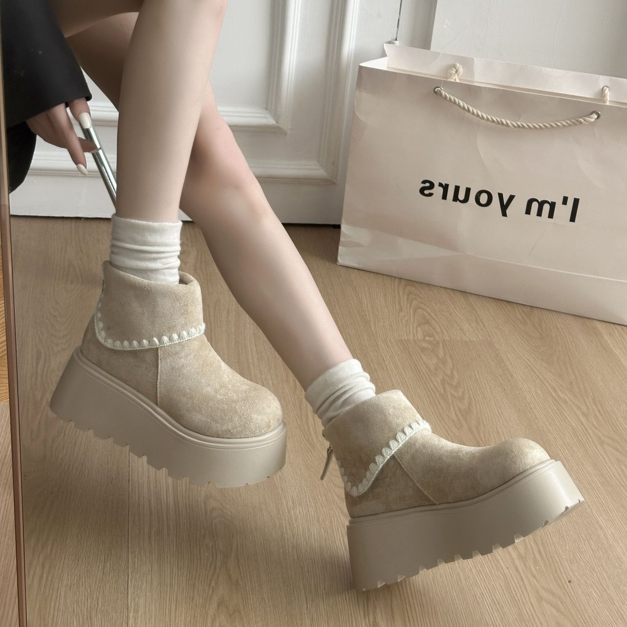 Womens Retro Height-Boosting Snow Boots With Lace And Extra Padding foto 4