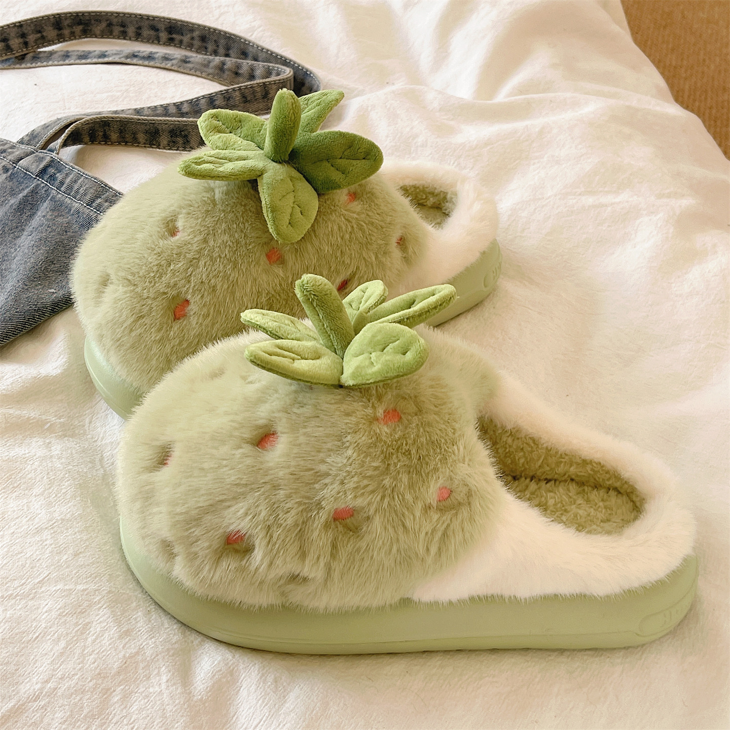 Cute Strawberry Cotton Slippers Female Winter Interior Home foto 3
