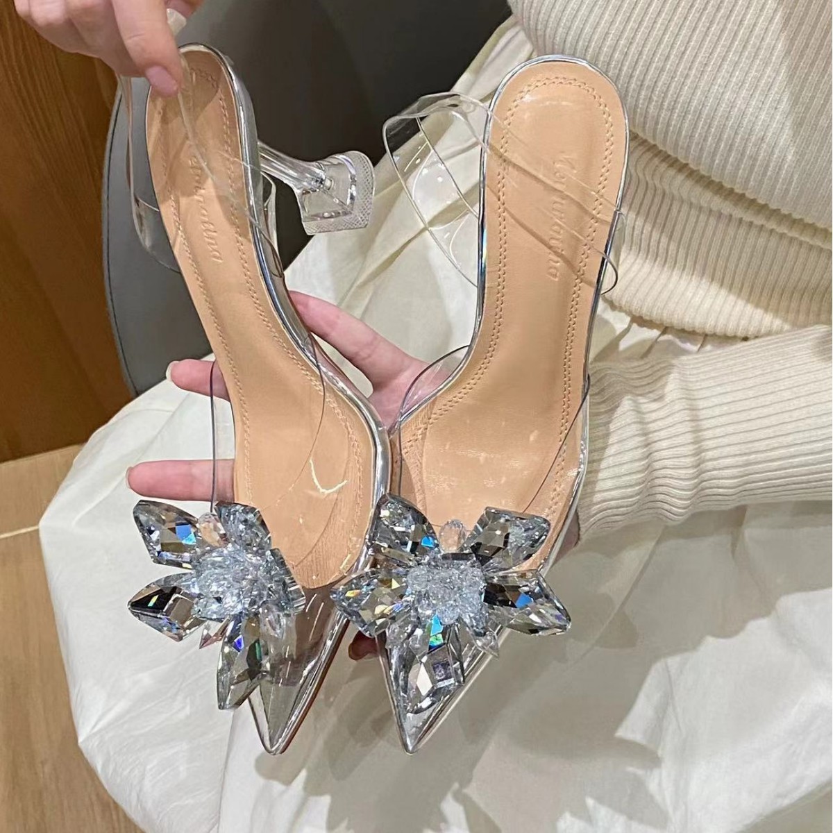 Women's Transparent Crystal Flower High Heels foto 4