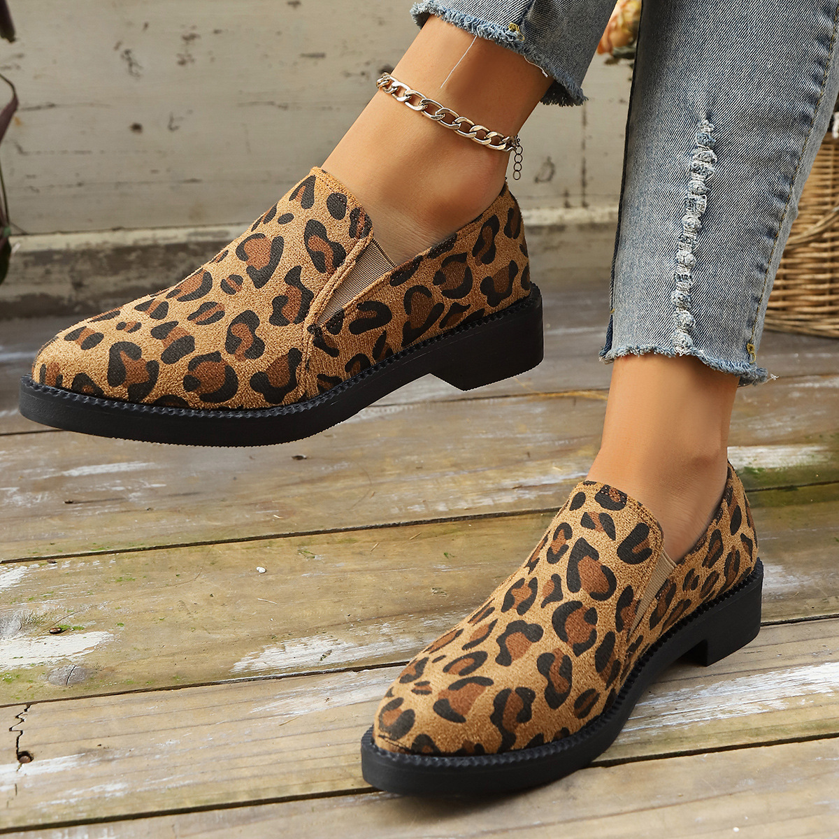 Pointed Toe Chunky Heel Lightweight Comfortable All-match Leopard Print Slip-on Shoes foto 3
