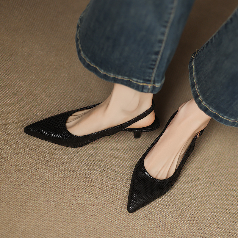 Sheepskin Solid-color Elegant Pointed-toe Shoes foto 5
